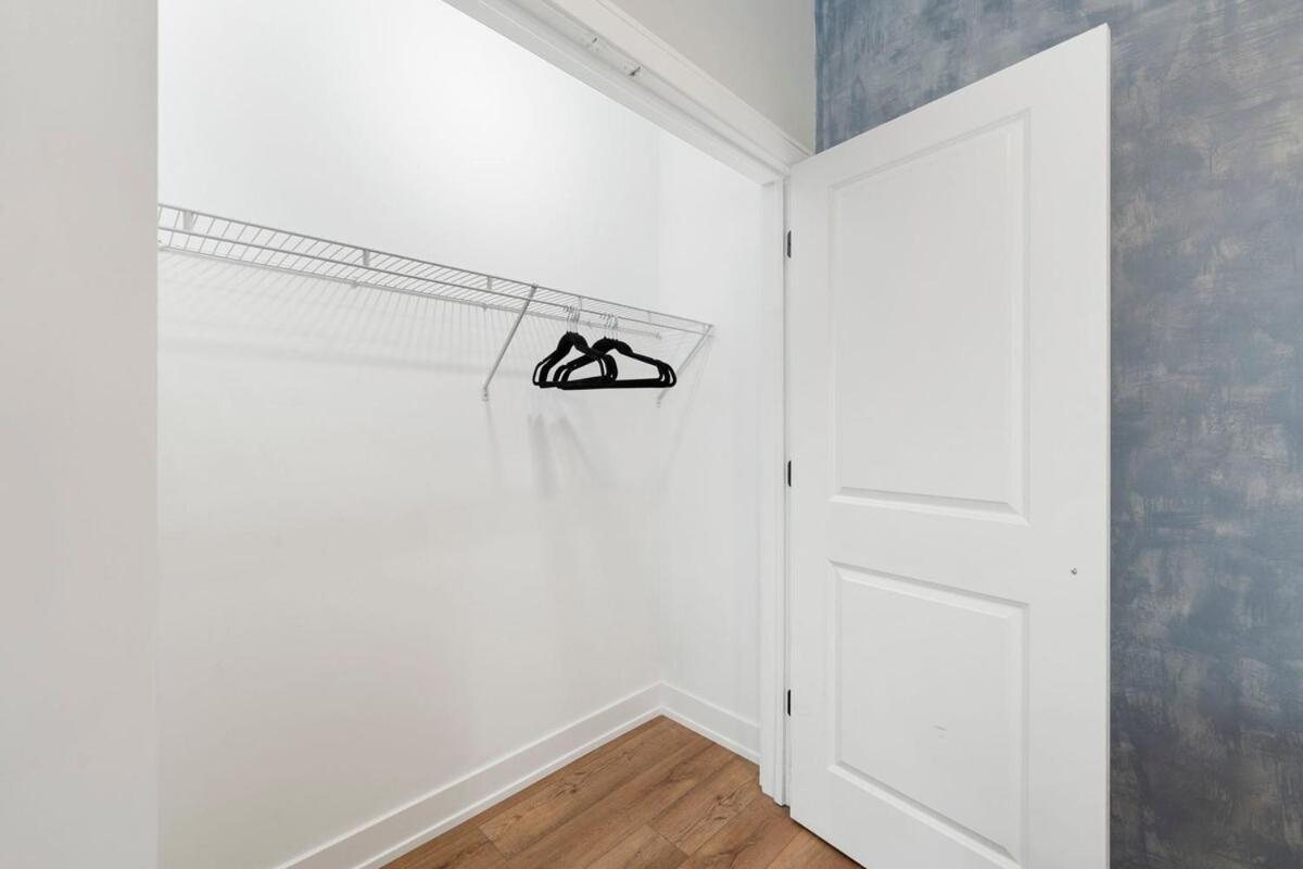 2 Bed & 3 Bath Chicago Condo Экстерьер фото